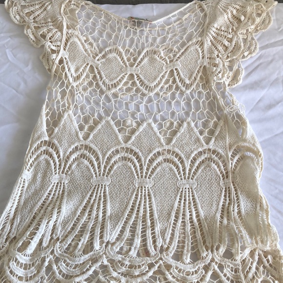 Tops - Picture 2 of 2